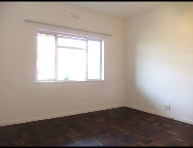 2 bed property to rent in CLAREMONT